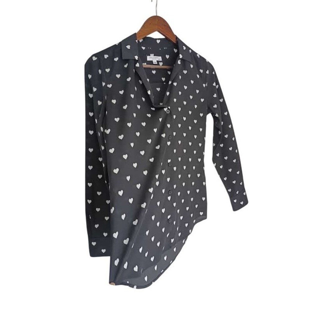 Equipment Femme Romantic Black Heart‎ Print Button Down Blouse Fits S NWOT $280 - Picture 2 of 12